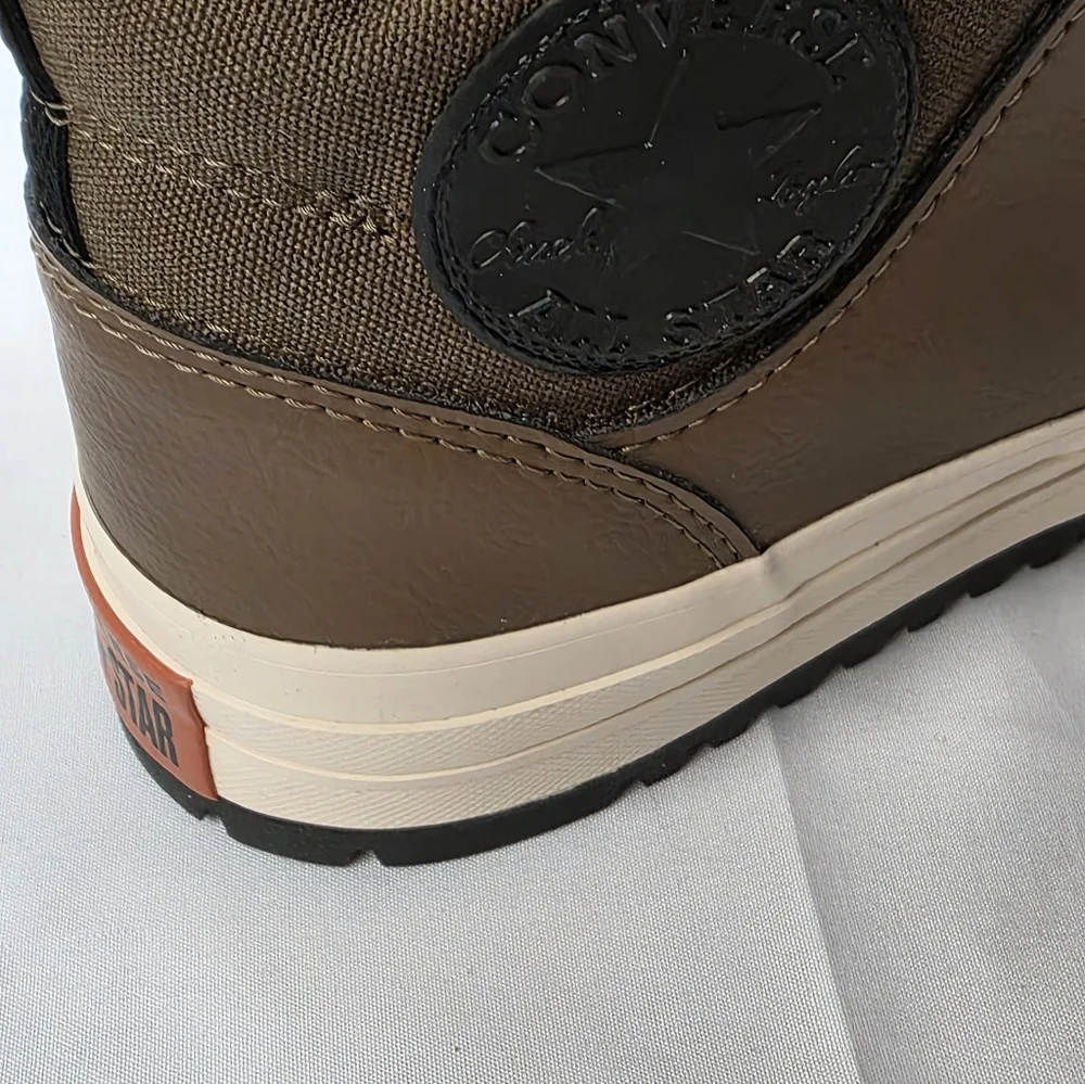Converse Chuck Taylor All Star Malden Street Boots Mens Size 10 Womens Size 12